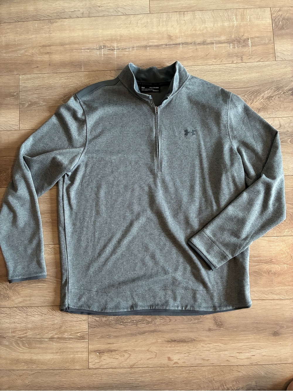 Under Armour Men's Gray Golf Quarter-Zip Performance Pullover Sweater